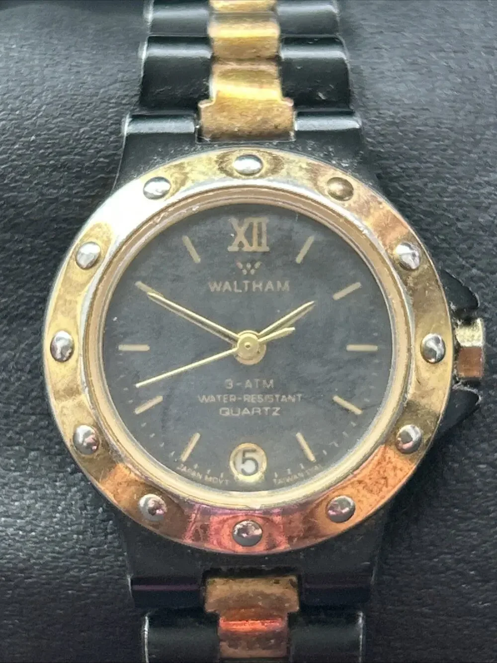 Vintage Waltham Black And Gold Tone Women’s Quartz Watch